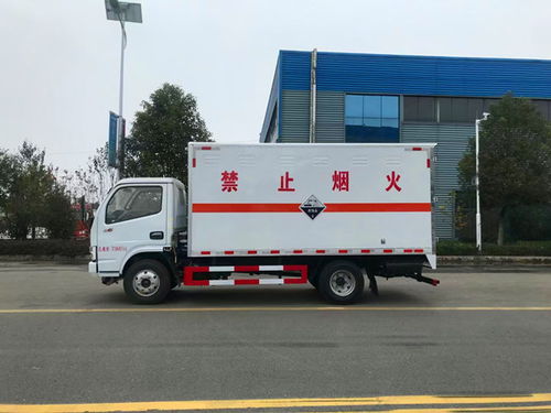 國六東風(fēng)小多利卡4米2腐蝕品廂式運輸車